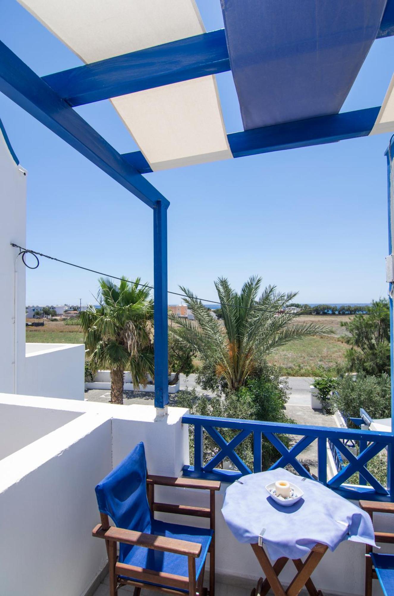 White & Blue Apartment เปริโวลอส ห้อง รูปภาพ